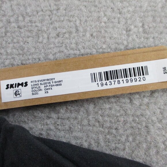 SKIMS Fits Everybody Long Sleeve T Shirt Womens XS Onyx Black Stretch NEW - Picture 5 of 8